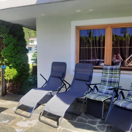 Landhaus Rosenrot Fuegen