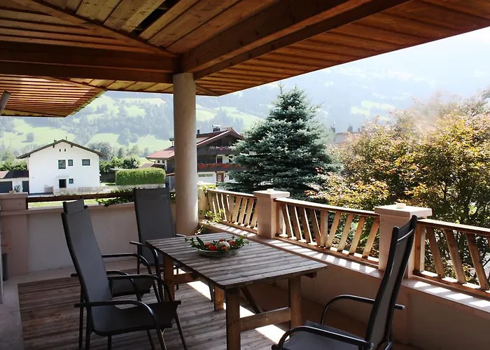 Apartment Landhaus Rosenrot Fuegen