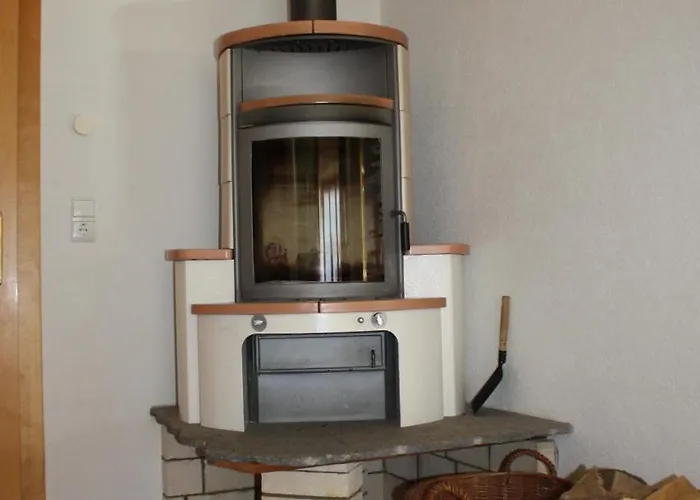 Landhaus Rosenrot * Fuegen